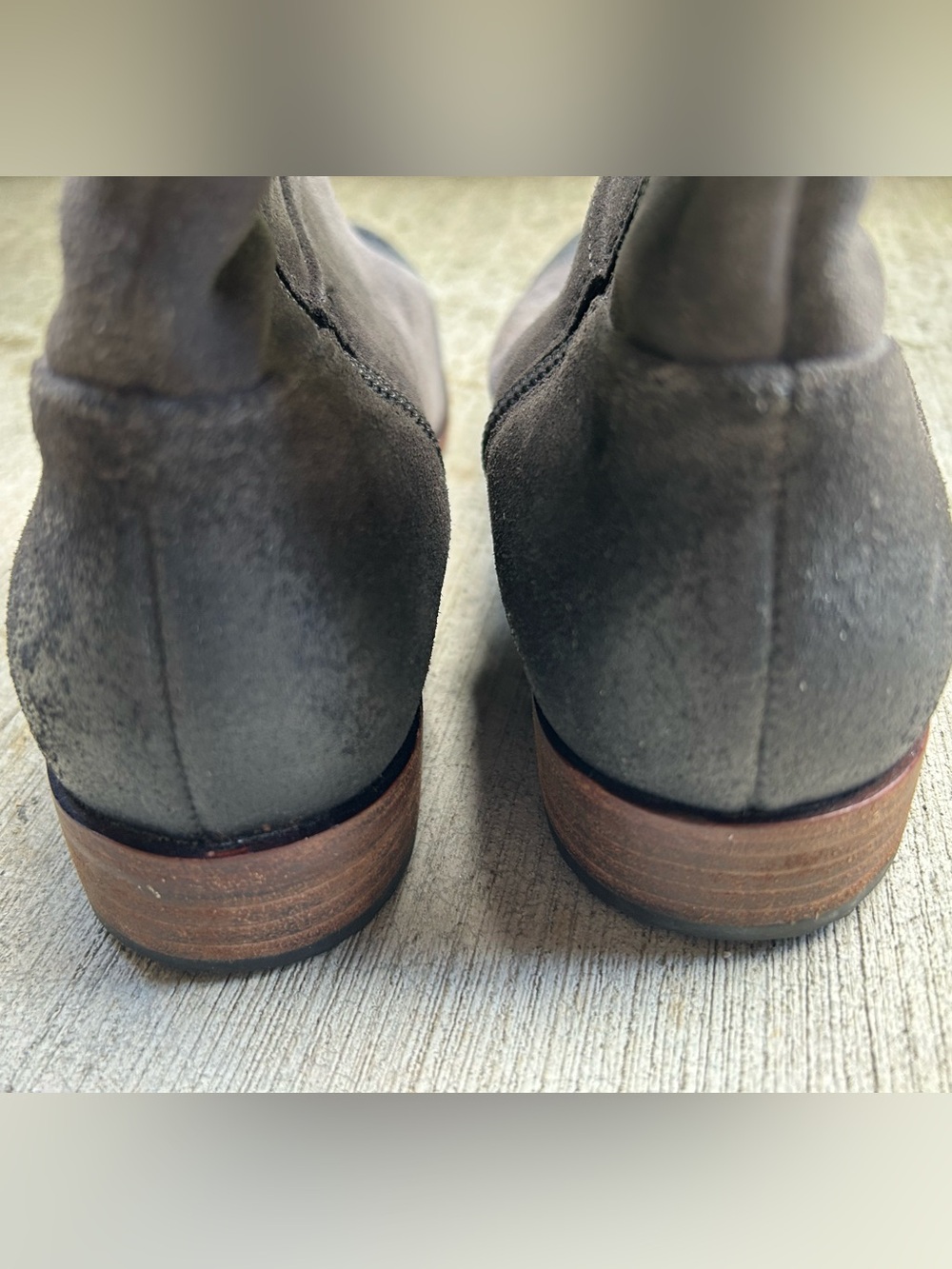 UGG grey suede boots - Picture 4 of 12